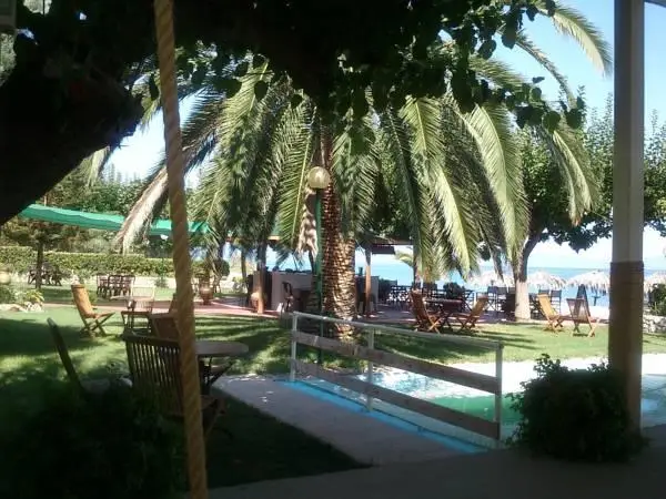 Evoikos beach & resort 