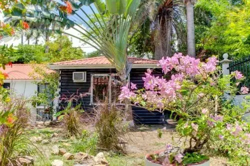 Harbour View Cottages 