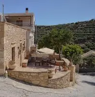 Traditional Stone House in Kounoupitsa 