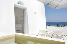 White Dunes Luxury Suites 