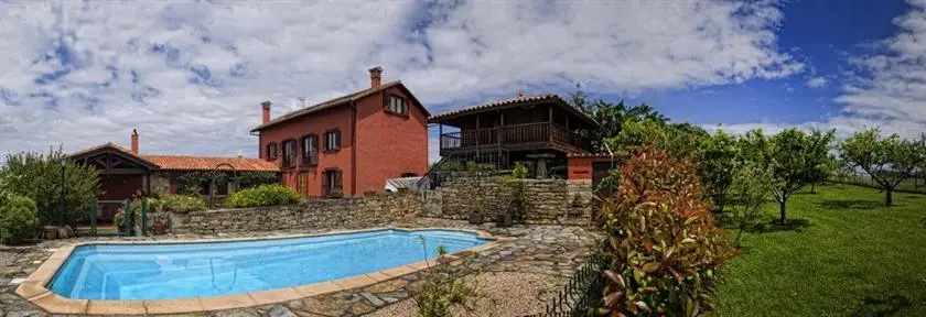 Casa de Aldea con Piscina Calefactada