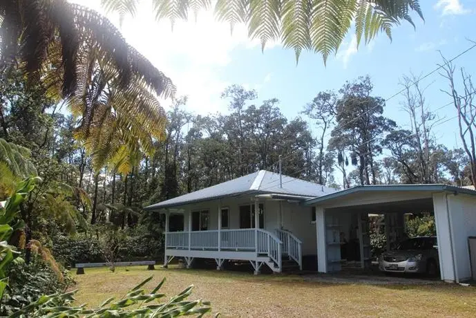 Cozy Apapane Cottage