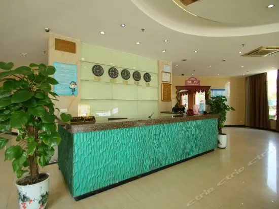 Huafang Hotel 