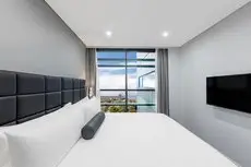 Meriton Suites North Sydney 