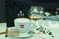 Rise Hotel Larnaca 