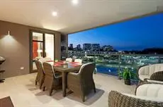 Darwin Waterfront Luxury Suites 