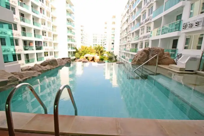 Amazon Residence by Pattaya Sunny Rentals 