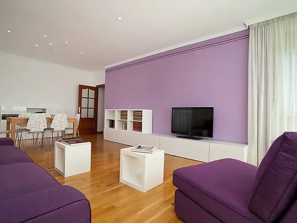 Apartment Sants-Les Corts Galileu 