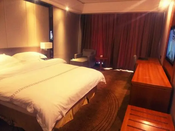 Yinhuang Holiday Hotel 