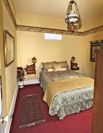 Bard House Bed and Breakfast