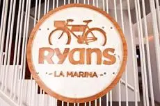 Hotel Ryans La Marina 