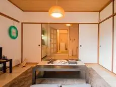 Shimanouchi Shuei Private Apartment 