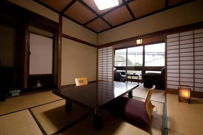 Okamotoya Ryokan 