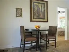 Aina Nalu Condo D202 - 2 Br Condo 