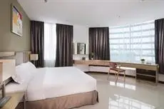 One Pacific Hotel & Serviced Apartment 