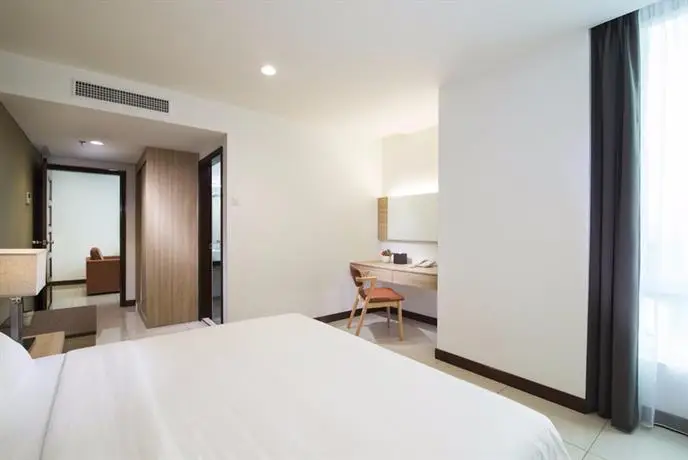 One Pacific Hotel & Serviced Apartment 