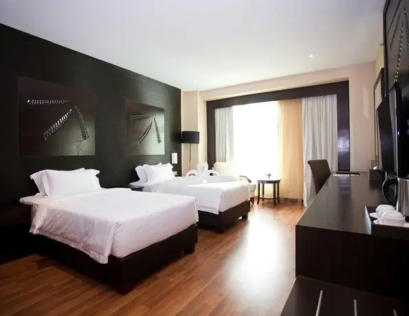 Vouk Hotel Suites George Town 