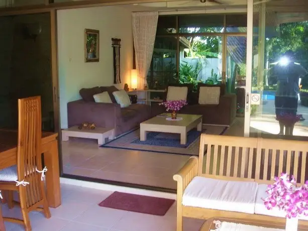 Coconut Paradise Holiday Villas 