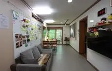 Pine Garden Guesthouse 