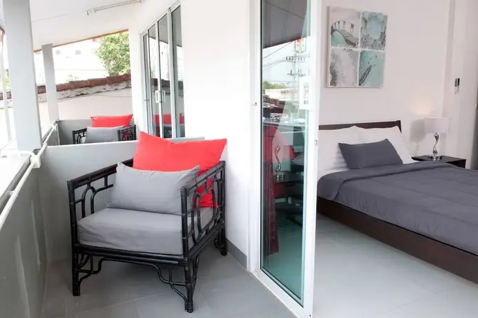 Surin Beach Rooms 