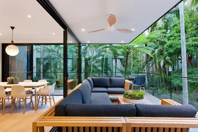 Luxury rainforest retreat Little Cove