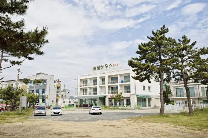 Yeonpo Beach Solsum House