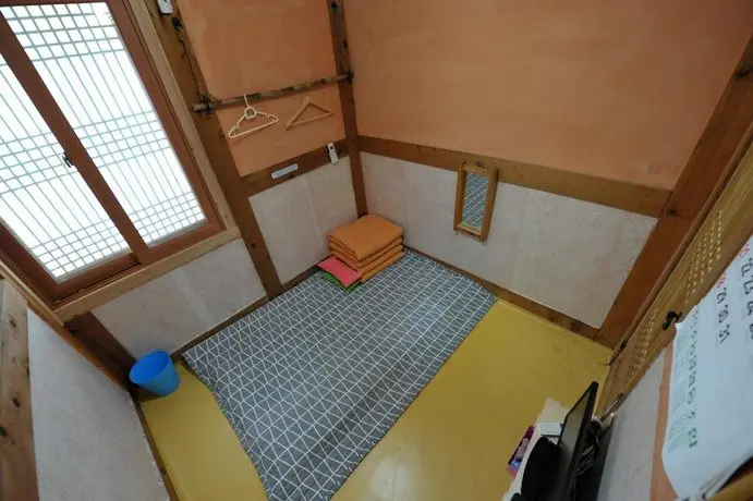 Pinetree View Hanok Guesthouse 