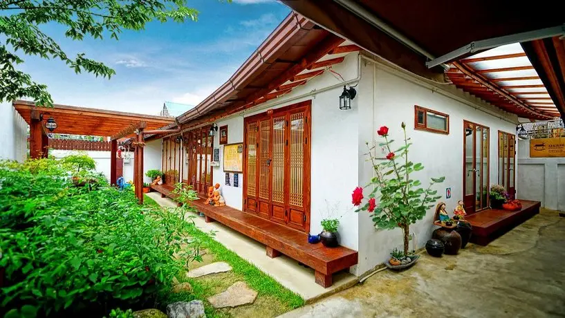 Jeonju Skylove Hanok Stay