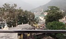 Hotel Laxmanjhula Residency 