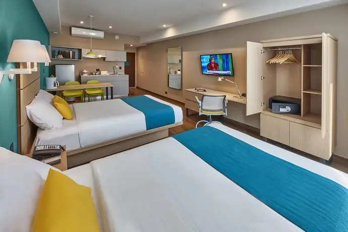 City Express Suites Tijuana Rio 