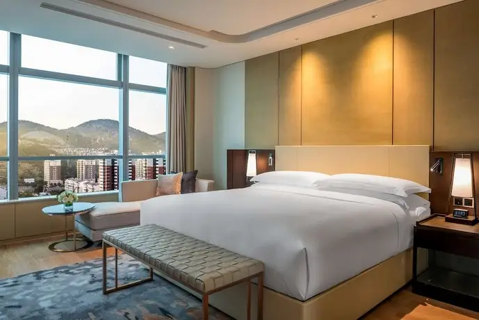 Hilton Jinan South Hotel & Residences 