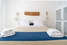 Santorini Crystal Blue Suites 