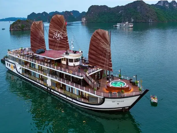 Orchid Ha Long Cruise 