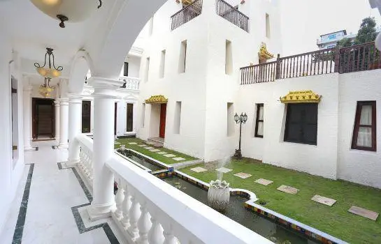 Baber Mahal Vilas 