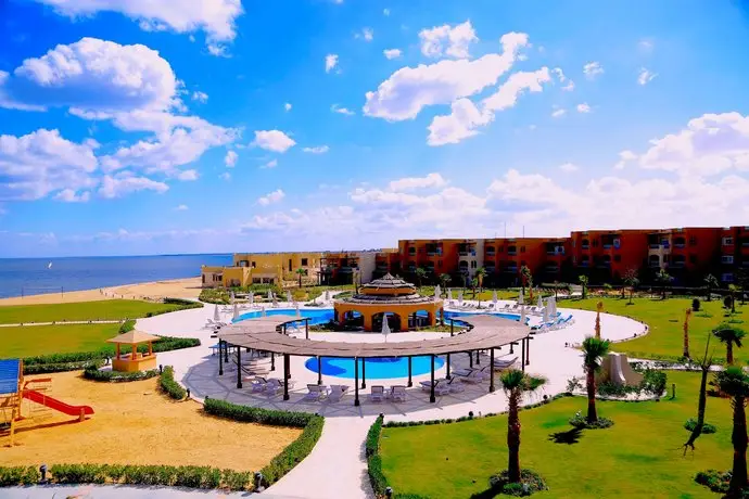 Byoum Lakeside Hotel 