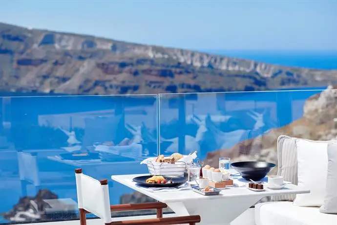 Canaves Oia Sunday Suites 
