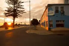 Beach Hotel Burnie 