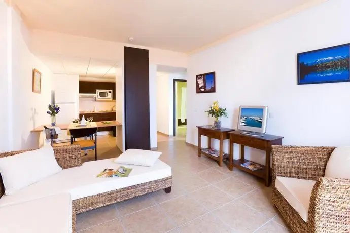 Apartamentos Gema Aguamarina Golf 