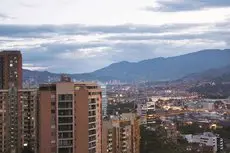 La Quinta by Wyndham Medellin 