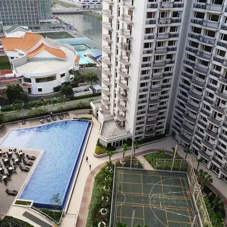 Solemare Parksuites Condominium- Condo R US