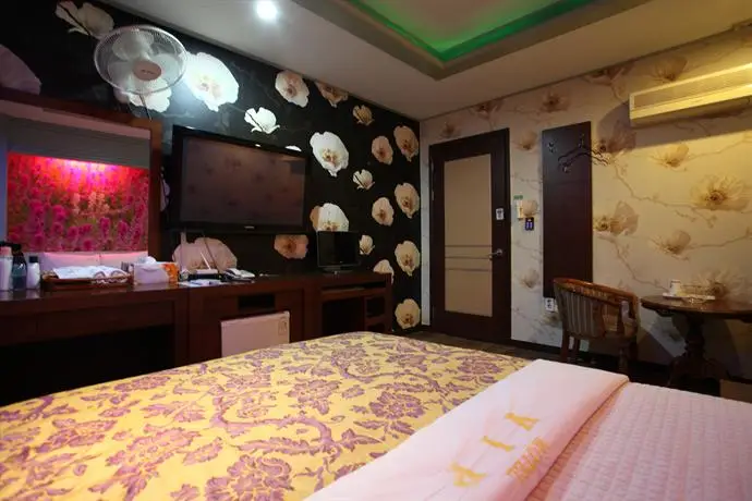 VIP Motel Chuncheon 