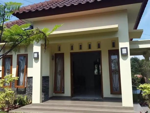 Villa Kebun Akung