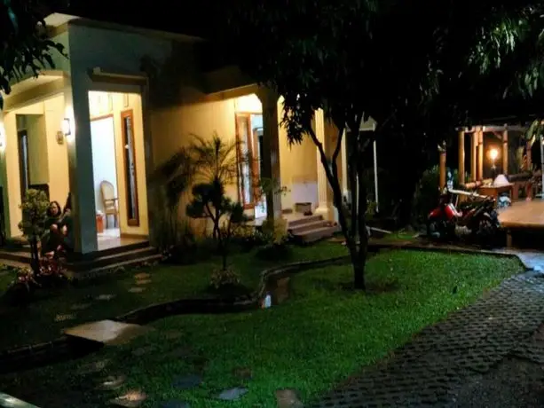 Villa Kebun Akung