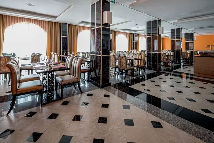 Iu Hotel Luanda Viana 