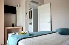 Hatzoudis Luxury Suites 