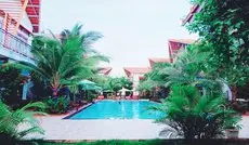 Camellia Resort & Spa 