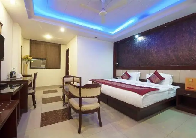 Hotel Anand International