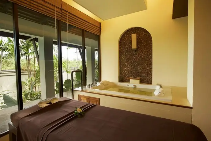 Veranda Pool Suite 