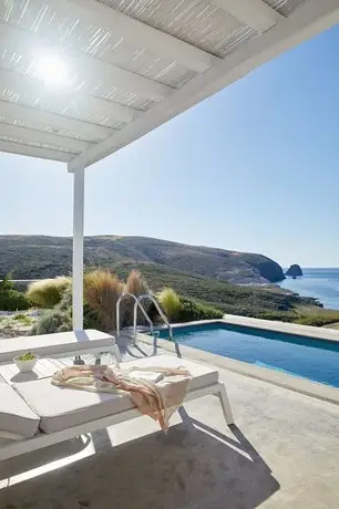 Milos Breeze Boutique Hotel 