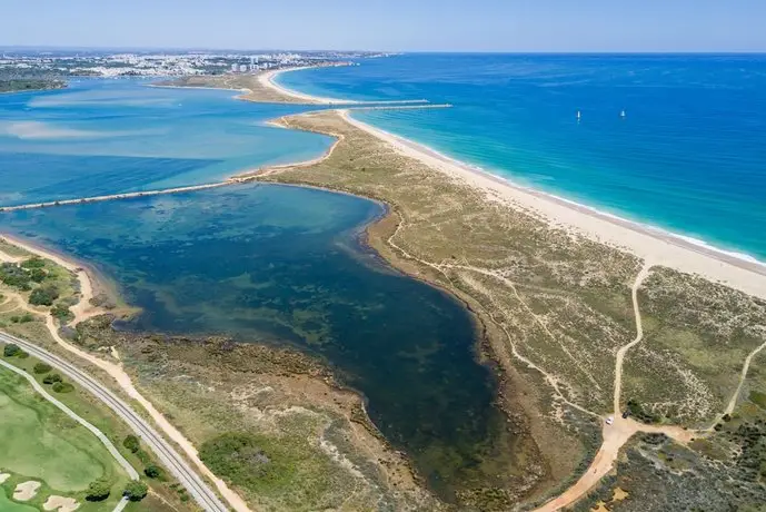 Palmares Beach House Hotel 